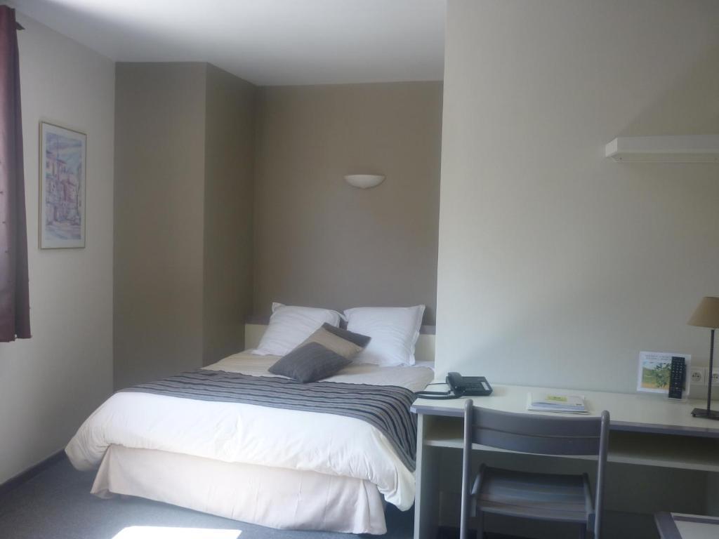 Logis Hotel Le Relais Du Serre Dieulefit Habitación foto